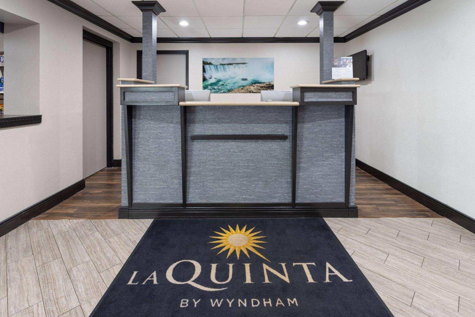 La Quinta Inn By Wyndham Buffalo Airport Williamsville Exteriör bild